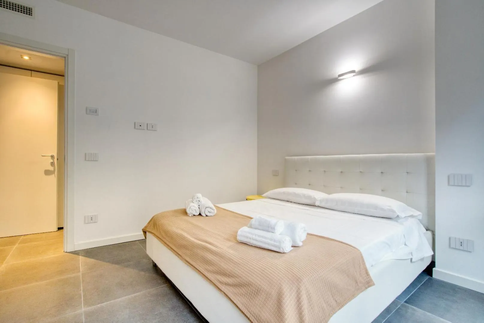Temporaryflat Serlio 7 Milan