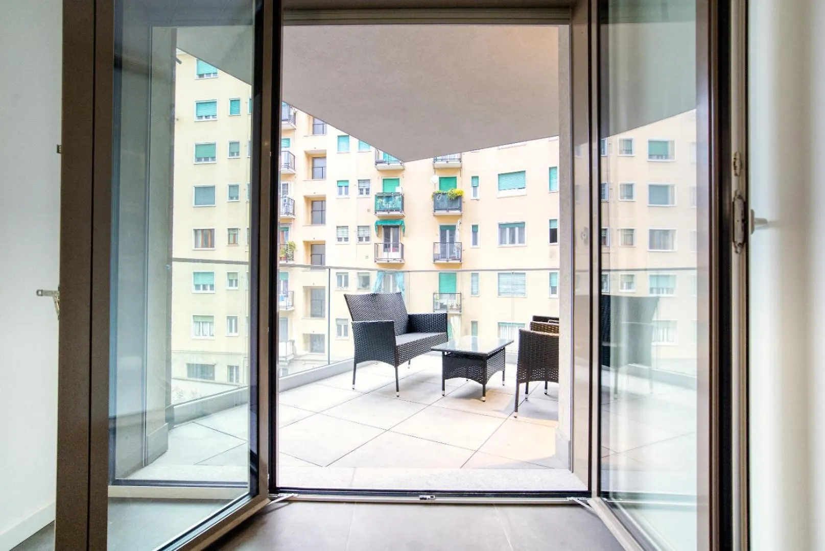 Temporaryflat Serlio 7 Milan 0*,  Italy